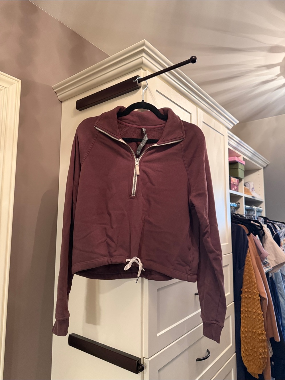 Vuori sweatshirt